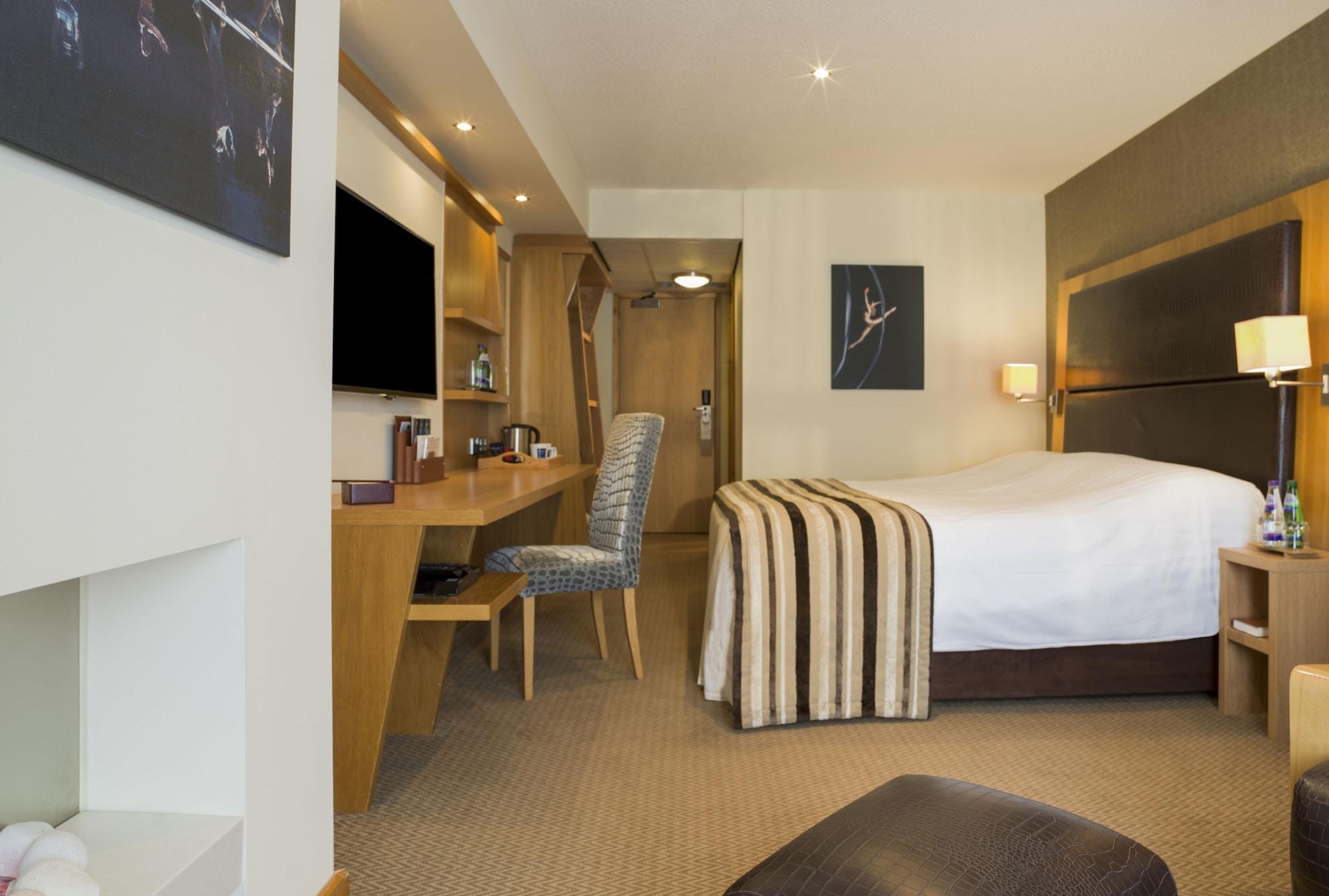 The Big Blue Hotel - Blackpool Pleasure Beach Room photo
